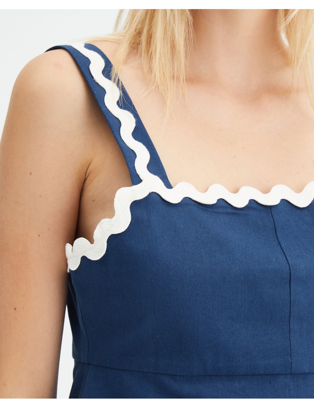 VESTIDO CORTO DE TIRANTES CON PICUNELA AZUL