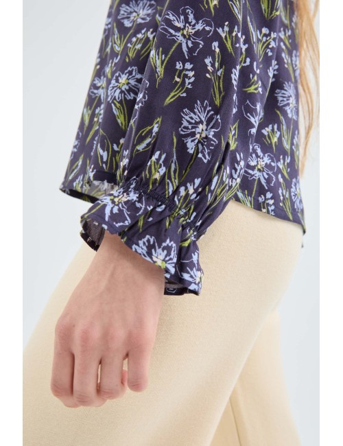 BLUSA EN LENZING™ ECOVERO™ CON ESTAMPADO FLORAL AZUL