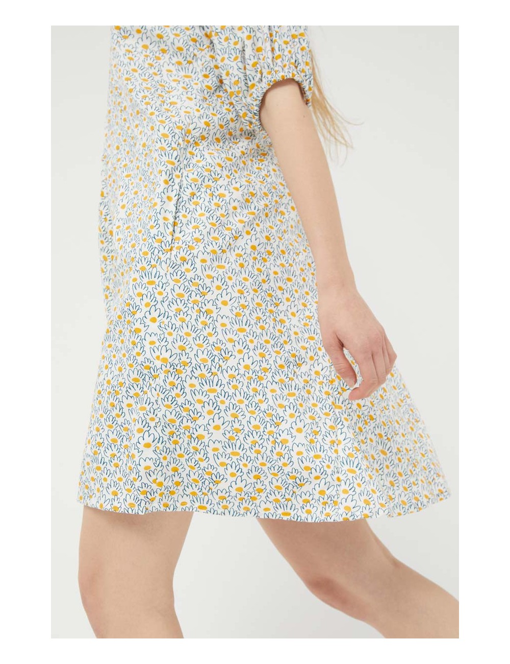 VESTIDO MANGA CORTA ESTAMPADO MARGARITAS