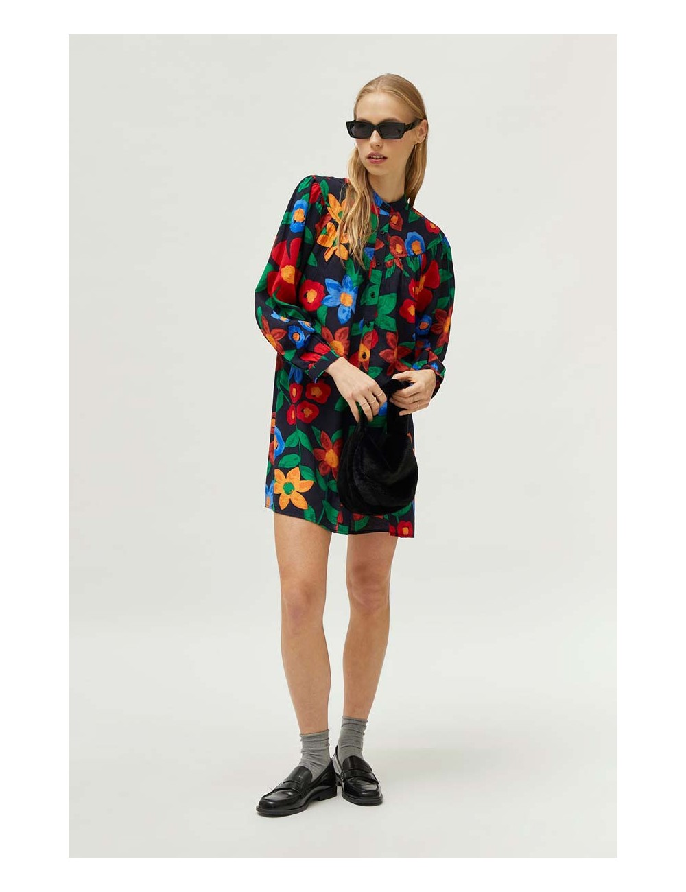 VESTIDO CORTO ESTAMPADO FLORAL MULTICOLOR