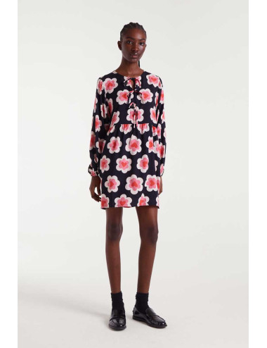 VESTIDO CORTO CON ESTAMPADO...