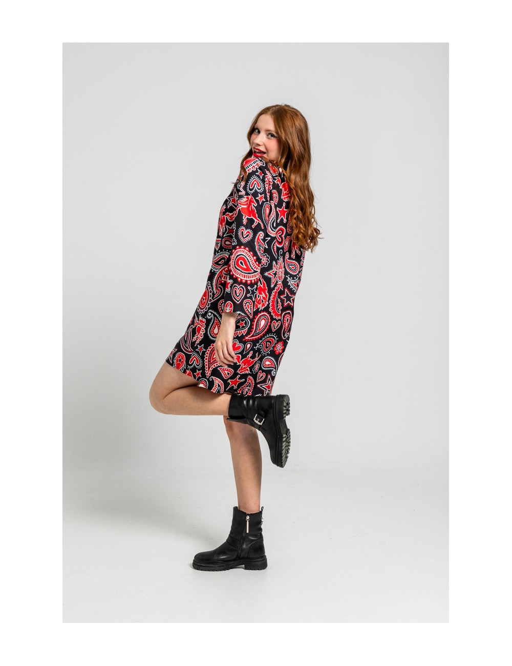 VESTIDO CUELLO REDONDO CORTE A DE ESTAMPADO PAISLEY CAHCEMIR NEGRO