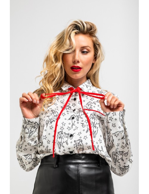 CAMISA LAZADA DE ESTAMAPADO CABALLOS BLANCO Y NEGRO