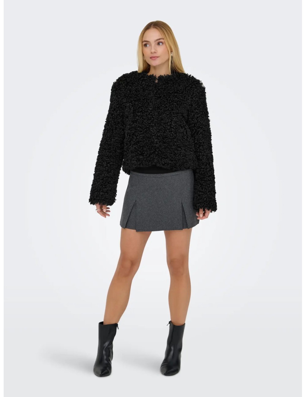CHAQUETA PELO NEGRO