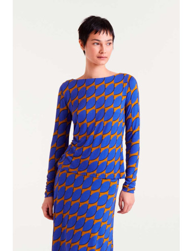 TOP CON ESTAMPADO SKOUROS...