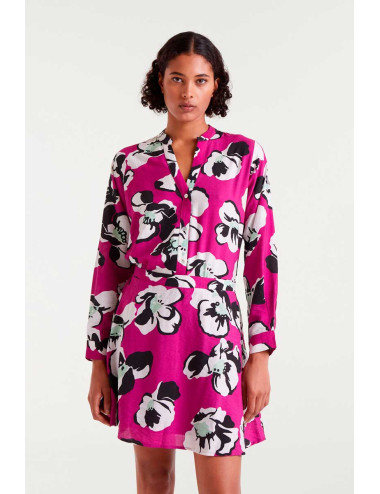 CAMISA CON ESTAMPADO VIVID...