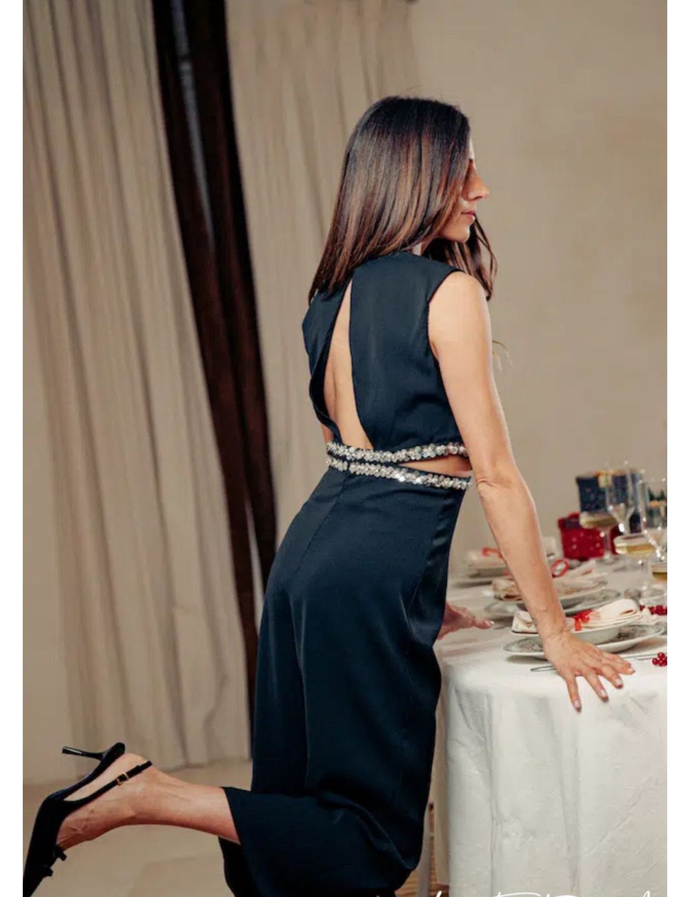VESTIDO LARGO ESCOTE TRASEREO Y CUT OUT
