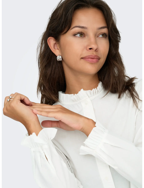 CAMISA CUELLO Y MANGAS PLISADAS BLANCA