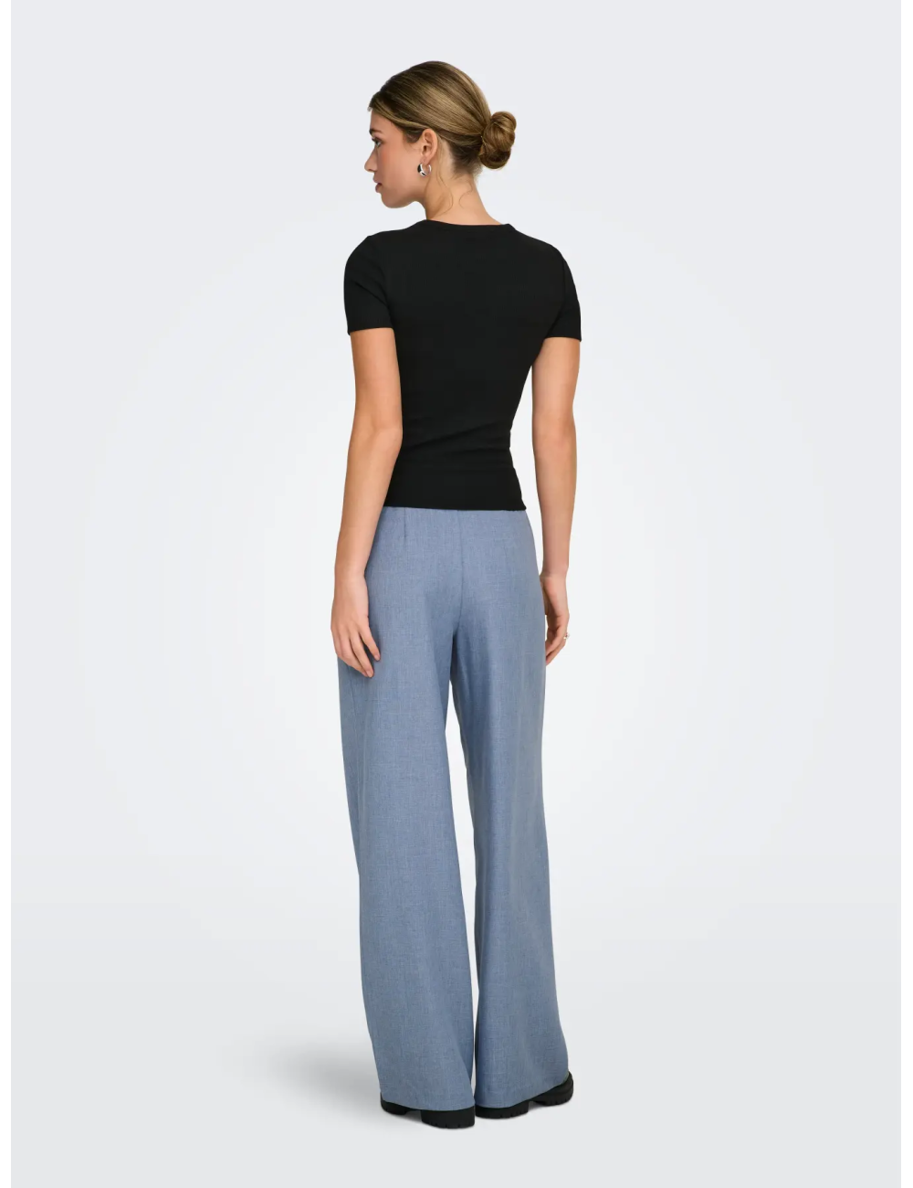 PANTALÓN CORTE STRAIGHT AZUL