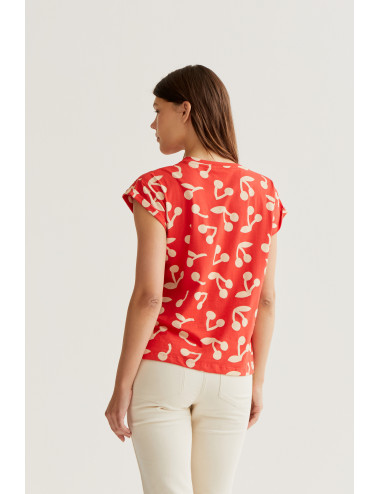 CAMISETA CON ESTAMPADO RED...