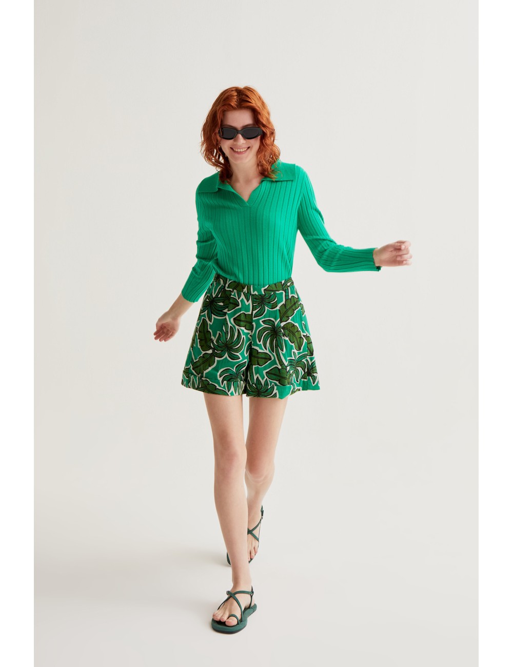 SHORTS CON ESTAMPADO PALM TREE