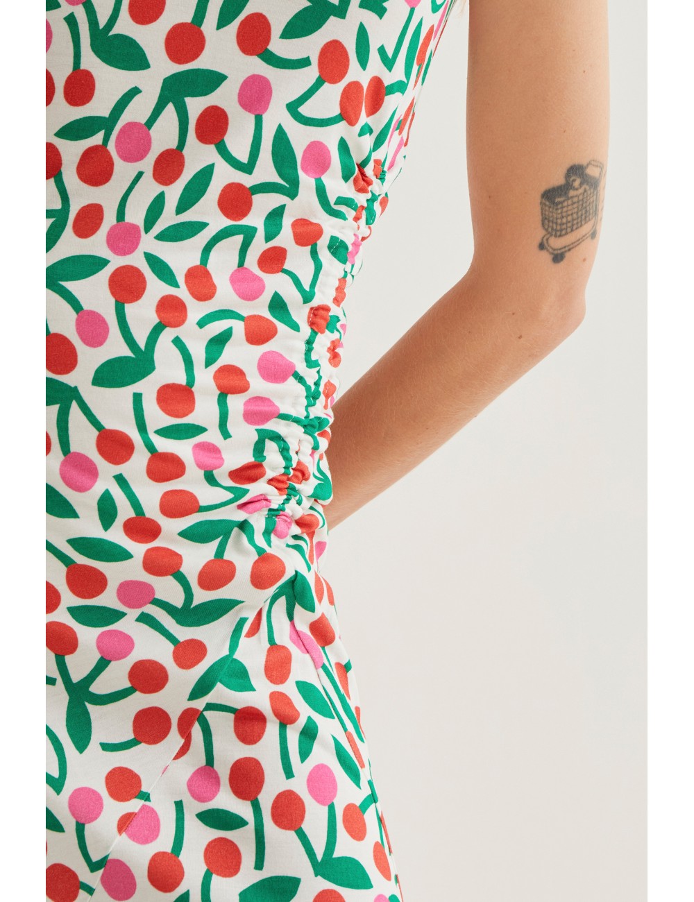 VESTIDO LARGO CON ESTAMPADO GUINDA