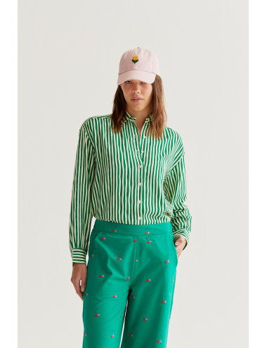 CAMISA CON ESTAMPADO...