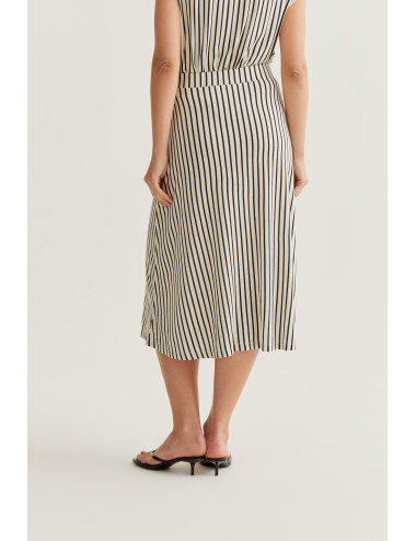 FALDA MIDI CON ESTAMPADO DE...