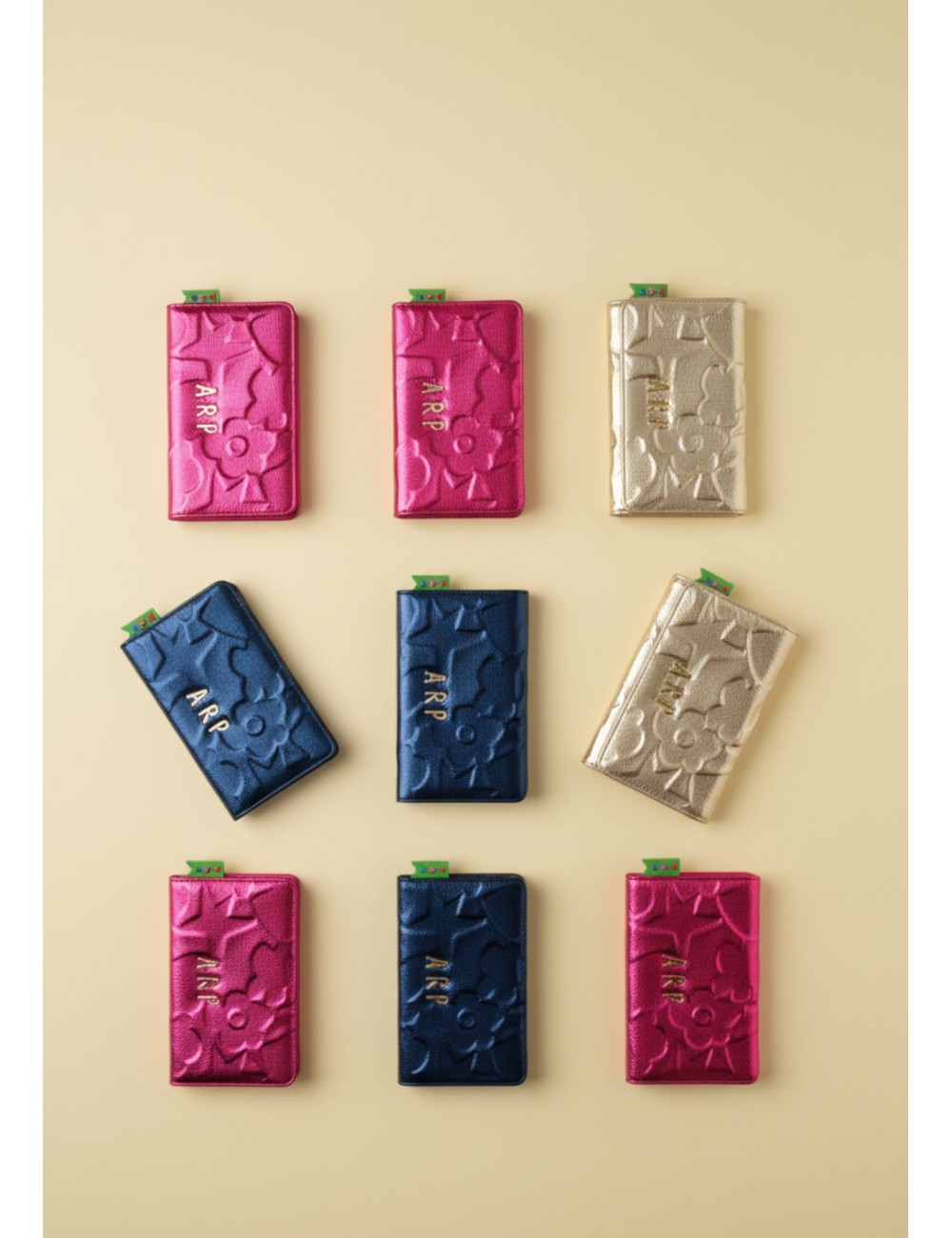 CARTERA ICONOS RELIEVE AGATHA RUIZ DE LA PRADA