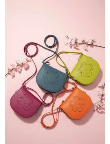 BOLSO BANDOLERA CON TAPA...