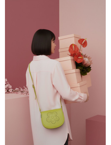 BOLSO BANDOLERA CON TAPA...