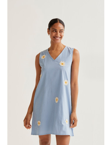 VESTIDO CORTO CON BORDADOS...