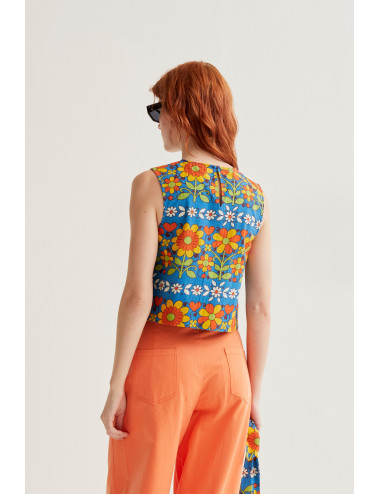 TOP CON ESTAMPADO GARDEN