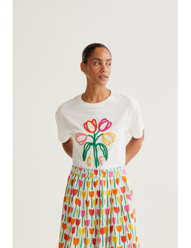 CAMISETA CON BORDADO DE...