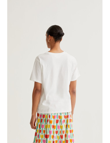 CAMISETA CON BORDADO DE...