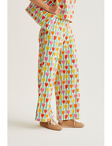 PANTALONES CON ESTAMPADO...