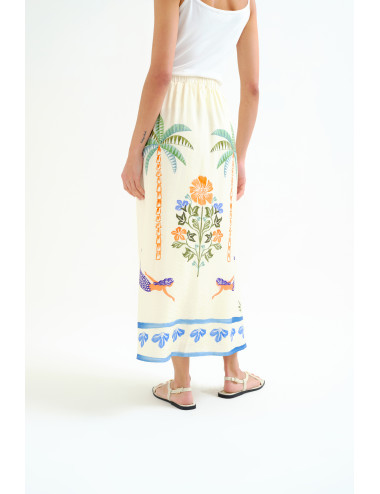 FALDA LARGA CON ESTAMPADO...