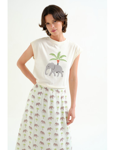 CAMISETA CON ESTAMPADO...