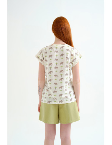 CAMISETA CON ESTAMPADO...