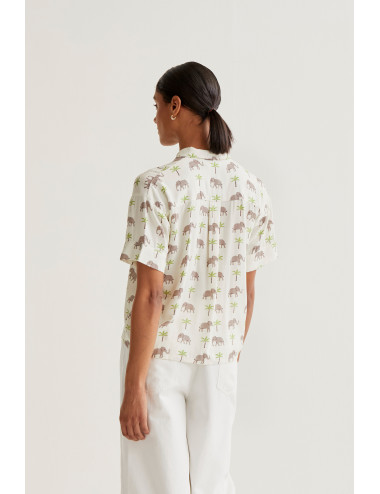 CAMISA CON ESTAMPADO ELEFANTE