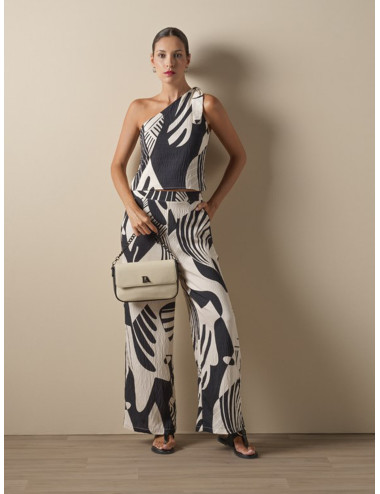 TOP ASIMÉTRICO ESTAMPADO...