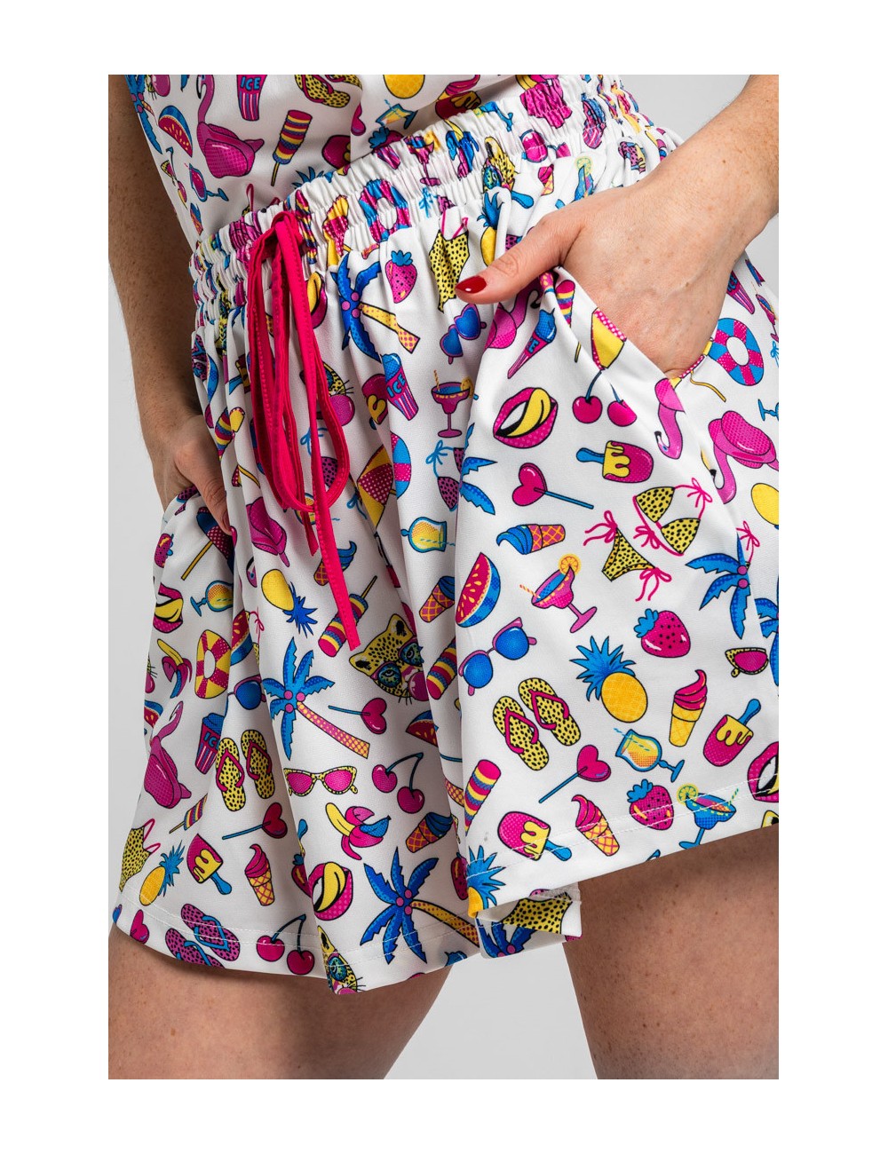 SHORTS BLANCO CON ESTAMPADO VERANIEGO