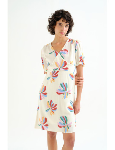 VESTIDO CORTO CON ESTMPADO...