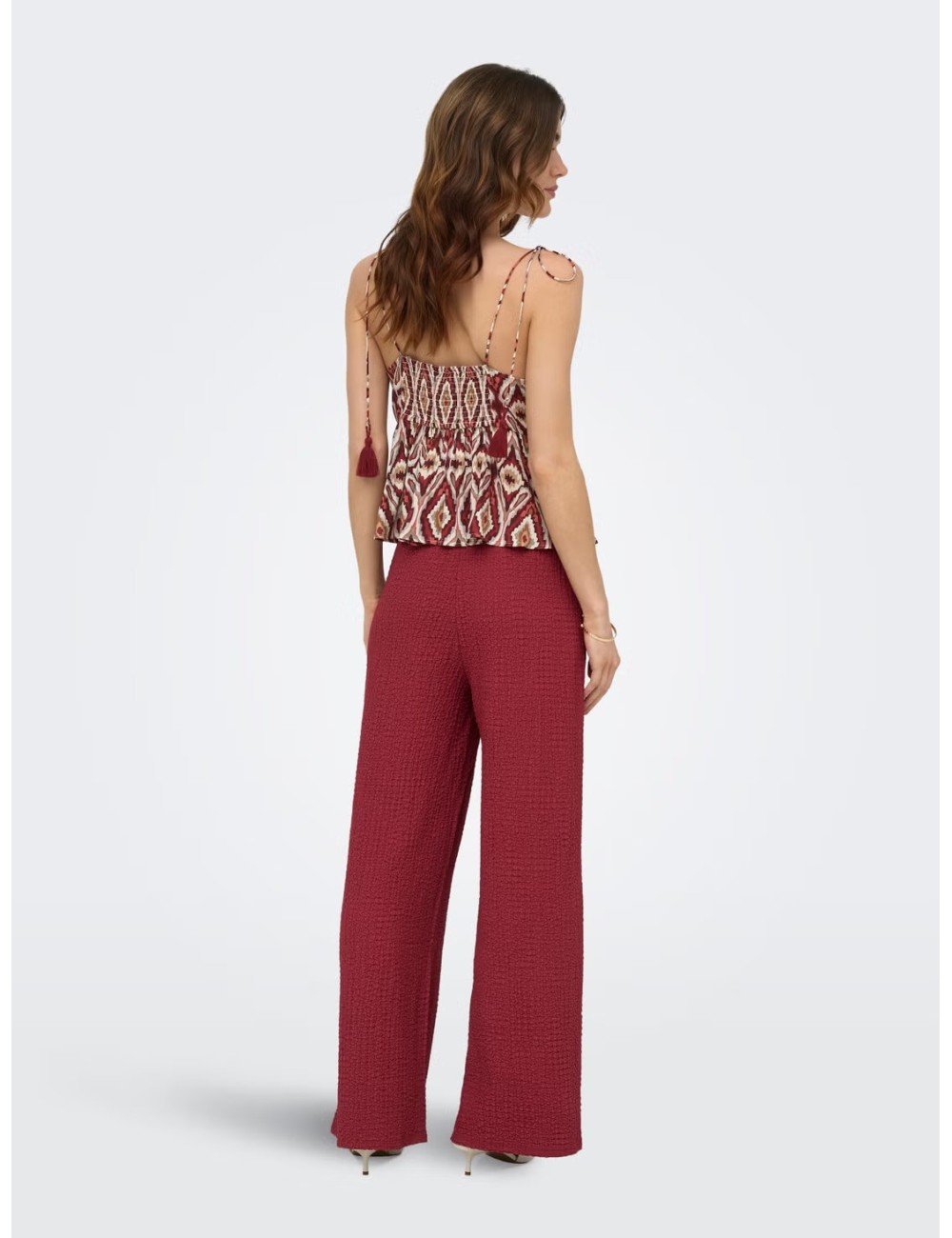 PANTALÓN CORTE WIDE LEG