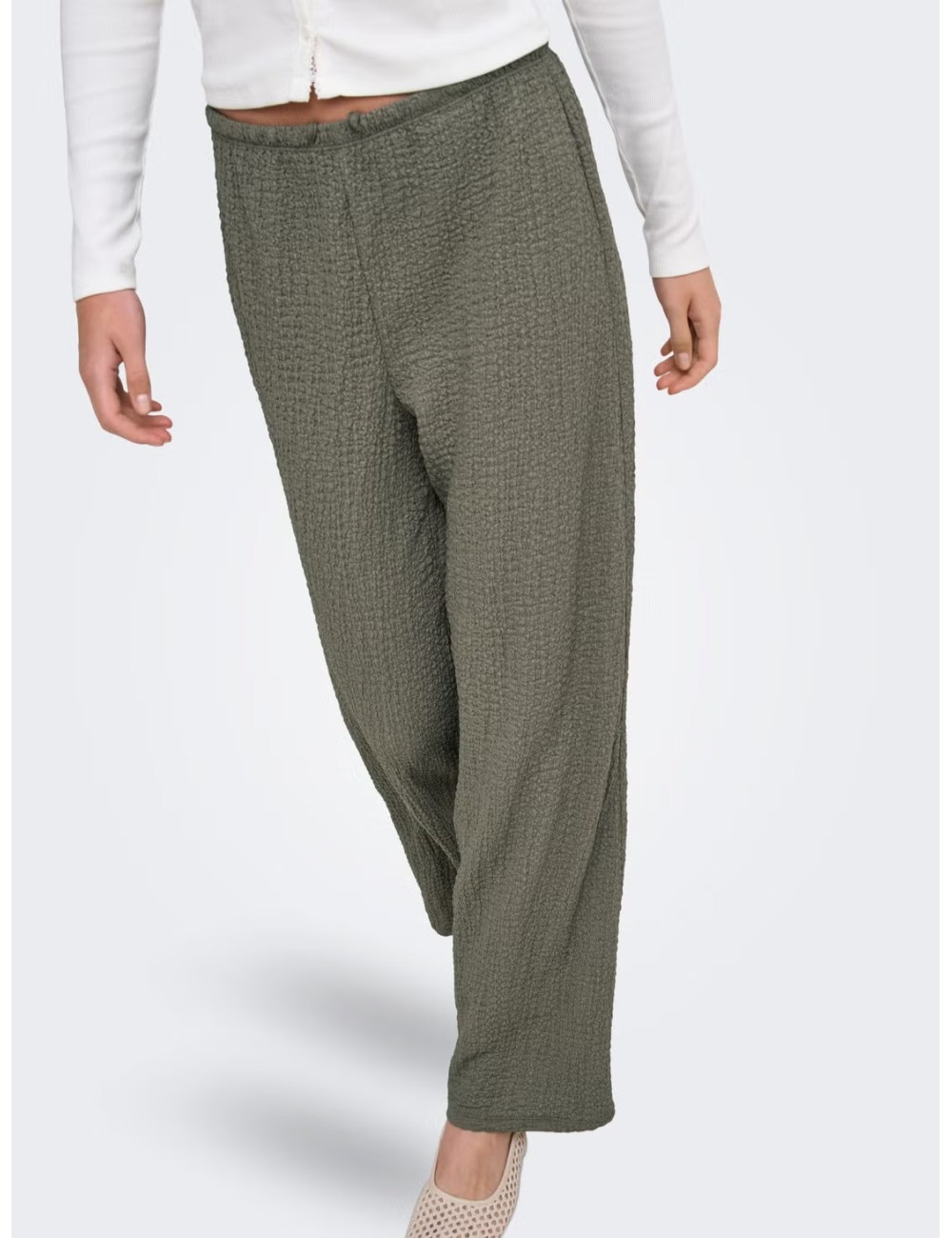 PANTALÓN CORTE WIDE LEG