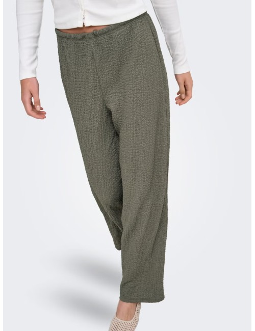 PANTALÓN CORTE WIDE LEG