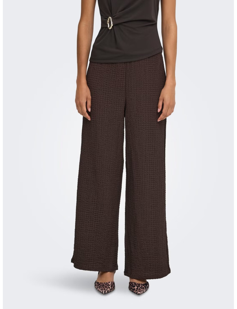 PANTALÓN CORTE WIDE LEG