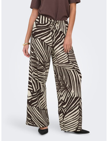 PANTALÓN CORTE LOOSE MARRÓN