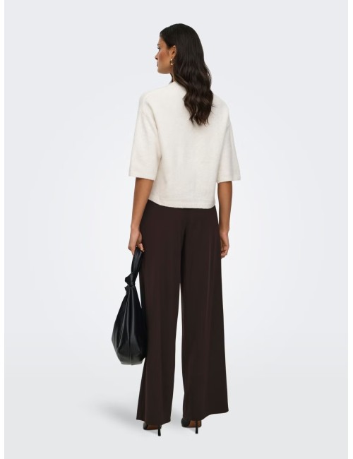 PANTALÓN BOTONES CORTE REGULAR MARRÓN