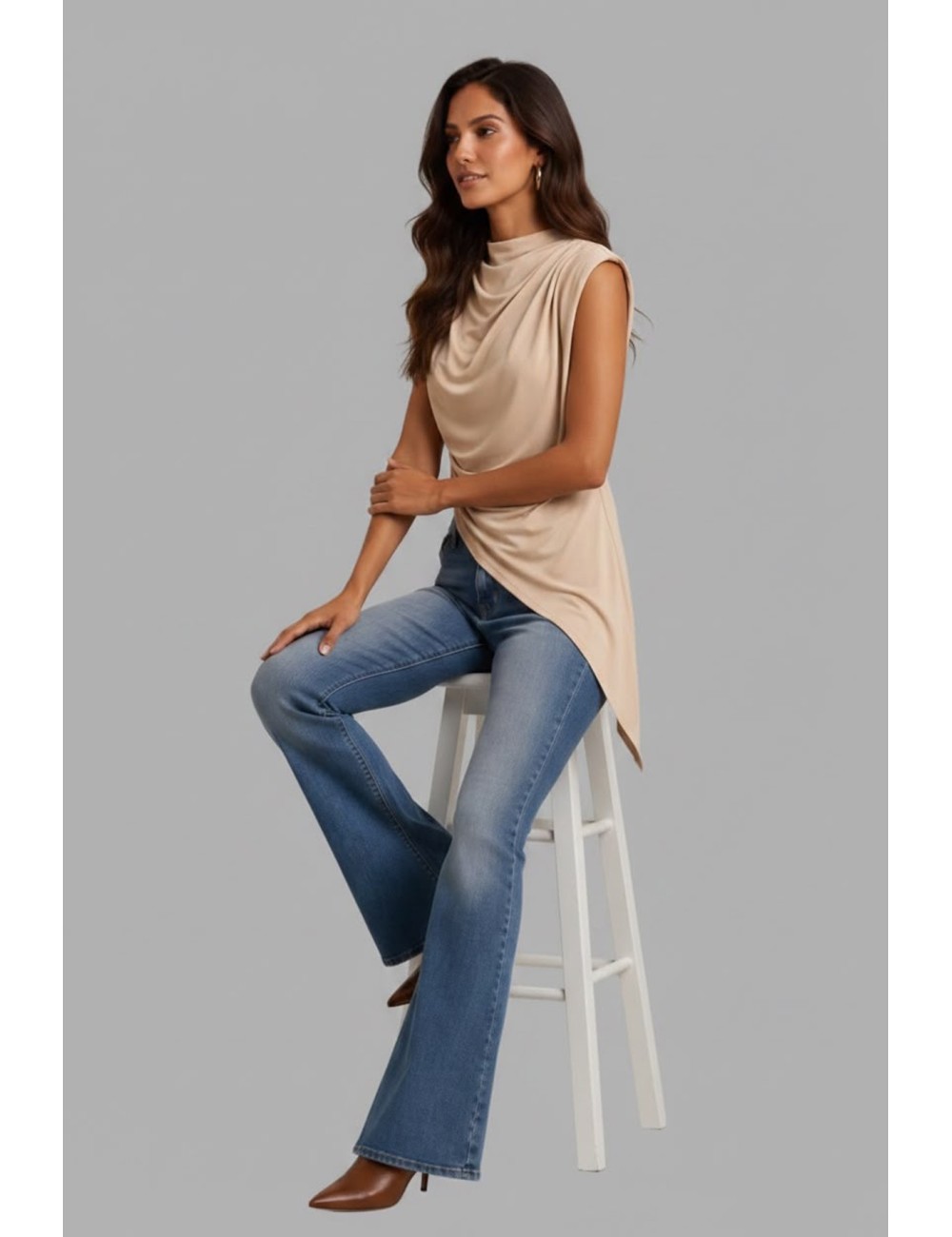 TOP ASIMÉTRICO BEIGE