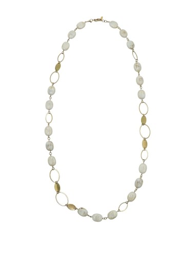 COLLAR LARGO CON CUENTAS OVALADAS EFECTO NÁCAR Y ELABONES ABIERTOS DORADOS