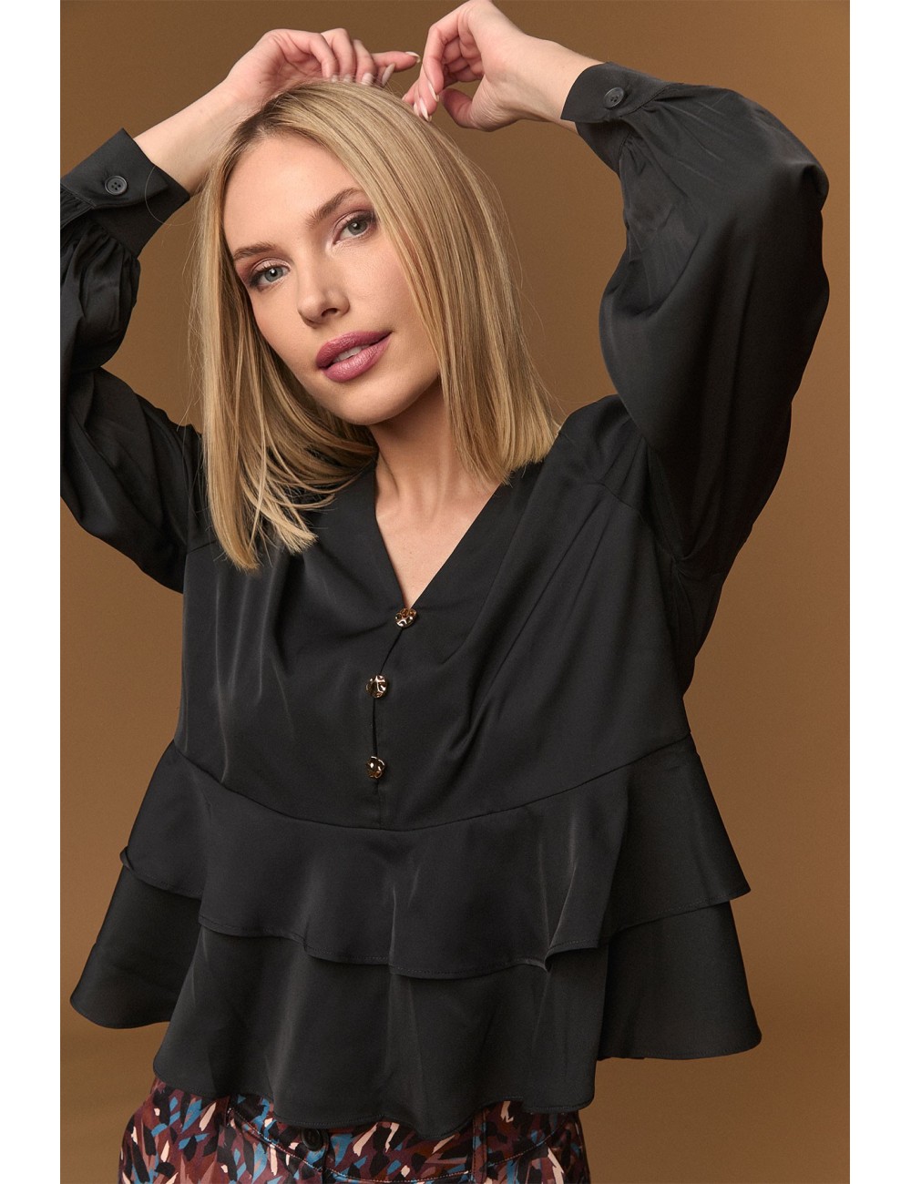 BLACK ABBEY TOP