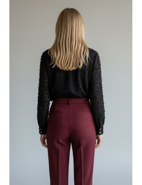 CAMISA SOPHENA NEGRA CON TEXTURA JACQUARD Y BOTONES DORADOS