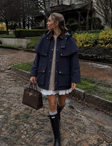 PARKA CORTA CON CAPA Y CAPUCHA DESMONTABLE AZUL MARINO