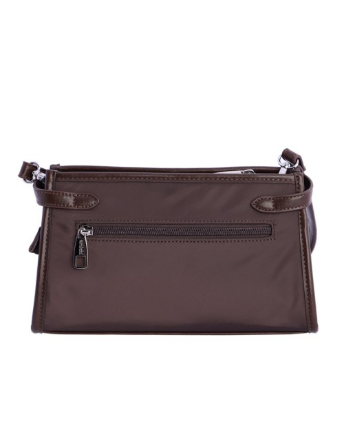 BOLSO BANDOLERA CON HEBILLA PLATEADA MARRÓN