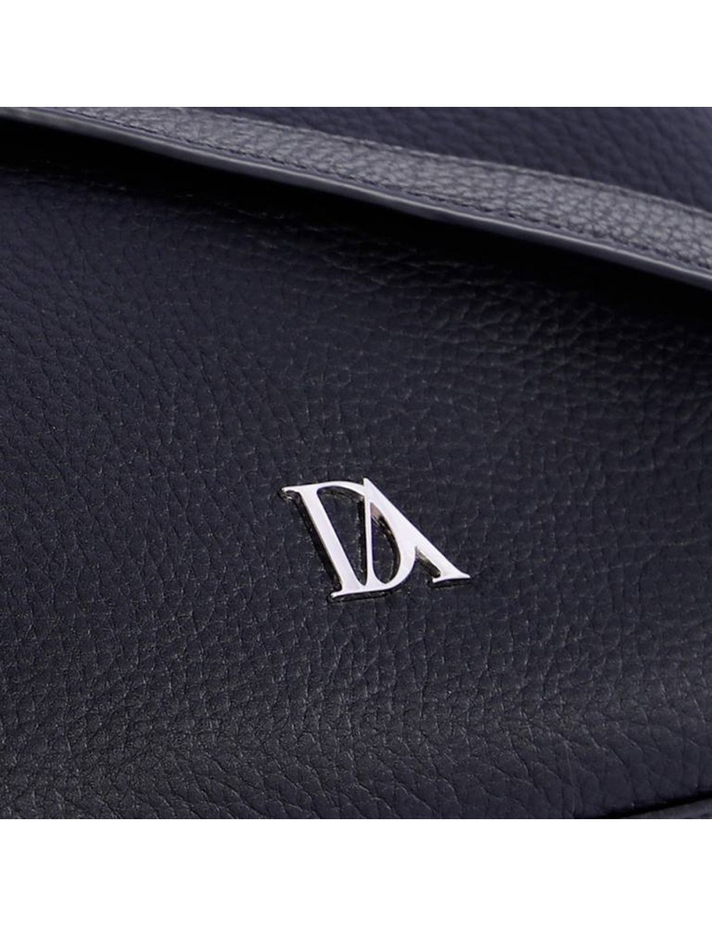 BOLSO BANDOLERA TEXTURA GRANULAD CON TRIPLE COMPARTIMENTO NEGRO