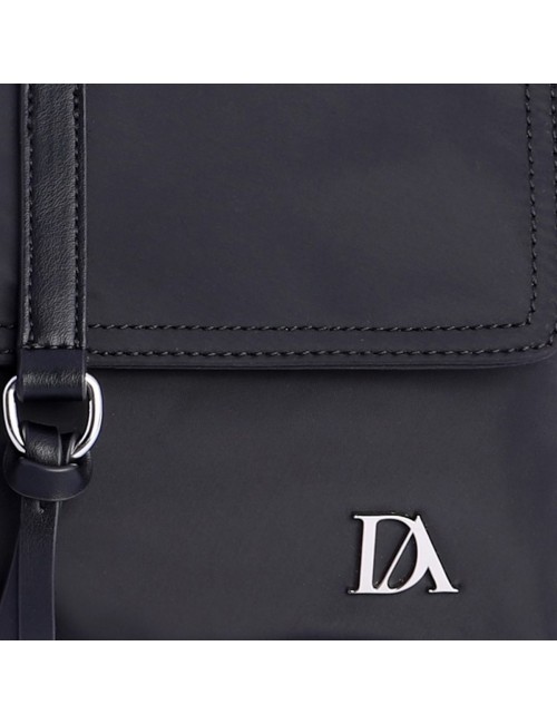BOLSO BANDOLERA NAILON CON SOLAPA Y TIRA CENTRAL NEGRO