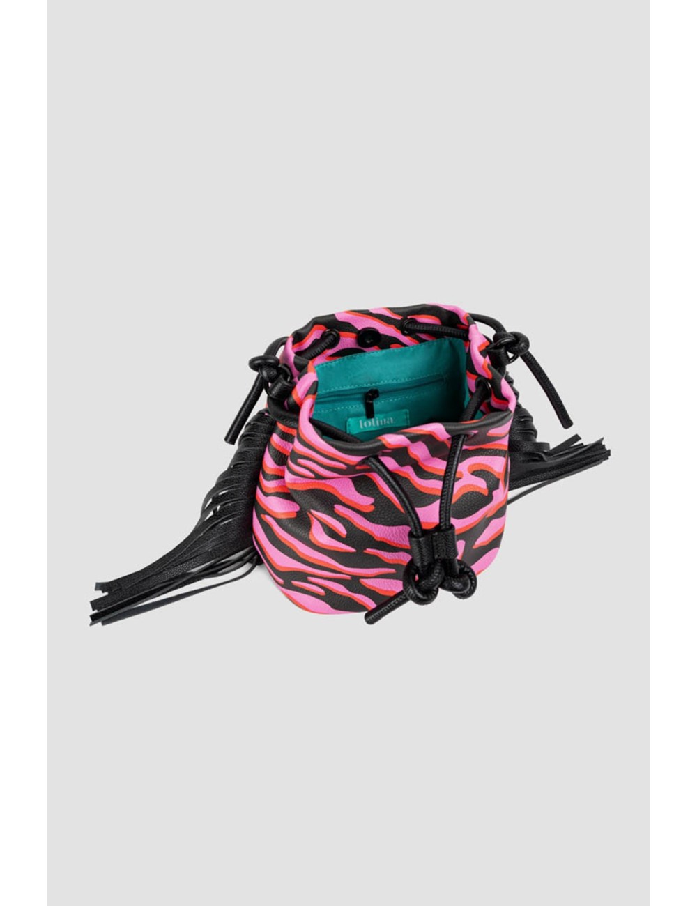 BOLSO PEQUEÑO TIPO SACO CON FLECOS FEM REX