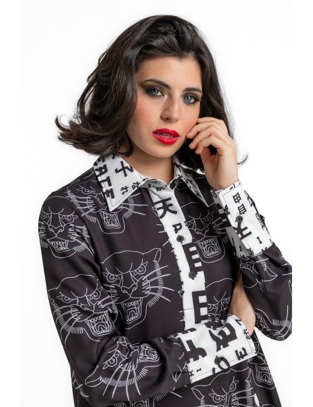 VESTIDO CON CUELLO CAMISERO DE CORTE A BE FREE