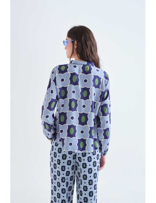 CAMISA CON ESTAMPADO INVERNNESS